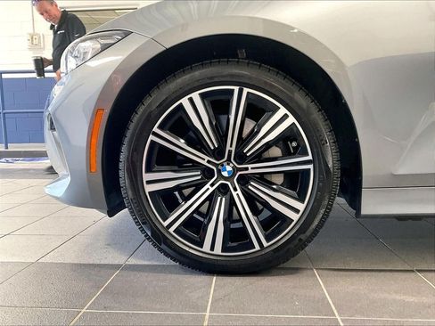 Used 2025 BMW 330i xDrive Sedan AWD/4WD image 7