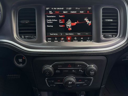 Used 2019 Dodge Charger Scat Pack w/ Technology Group RWD image 16