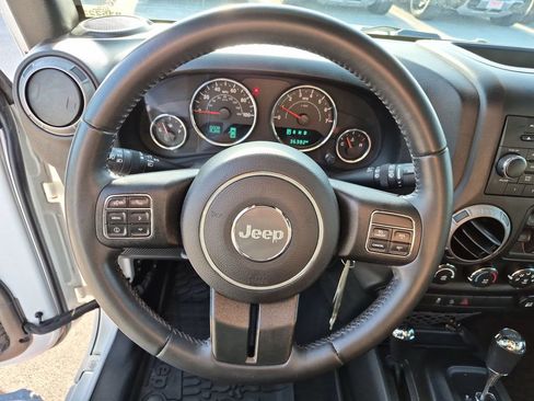 Used 2017 Jeep Wrangler Unlimited Sport w/ Quick Order Package 24S AWD/4WD image 24