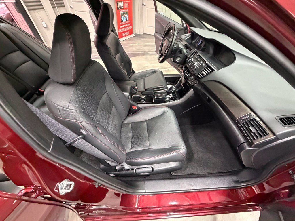 Used 2017 Honda Accord Sport Special Edition image 42