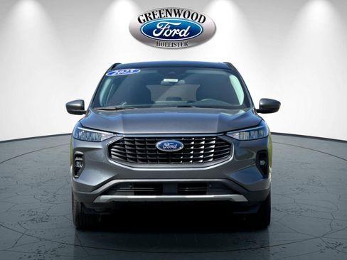 New 2025 Ford Escape SE image 9