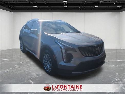 Certified 2023 Cadillac XT4 Premium Luxury image 3
