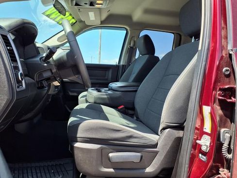 Used 2021 RAM 1500 Express RWD image 14