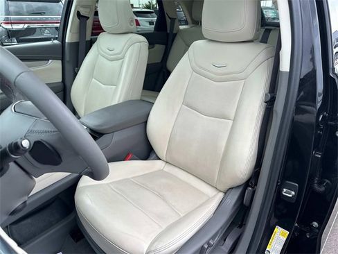Certified 2022 Cadillac XT5 Premium Luxury image 50