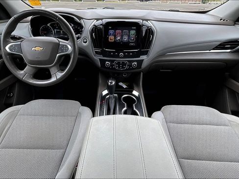 Used 2019 Chevrolet Traverse LT FWD image 5