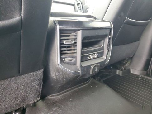 Used 2020 RAM 2500 Laramie w/ Night Edition image 30