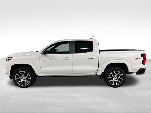 Certified 2023 Chevrolet Colorado Z71 w/ Z71 Convenience Package 2 AWD/4WD image 6