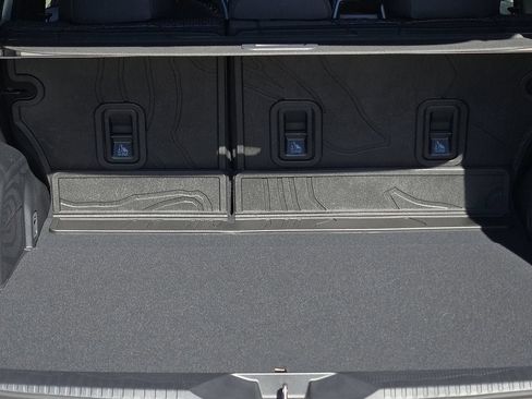 Certified 2025 Subaru Forester Premium AWD/4WD image 9