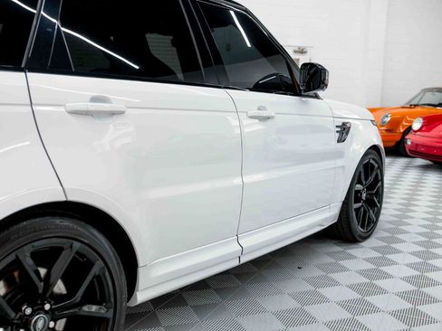 Used 2022 Land Rover Range Rover Sport SVR AWD/4WD image 23