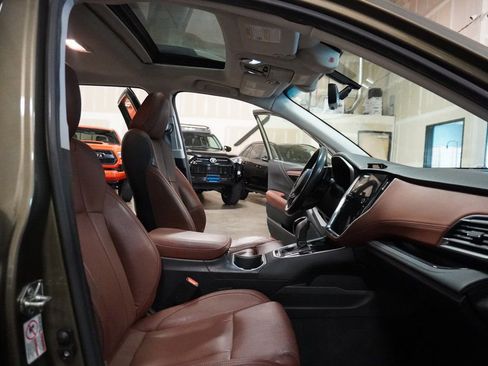 Used 2020 Subaru Outback Touring XT image 6