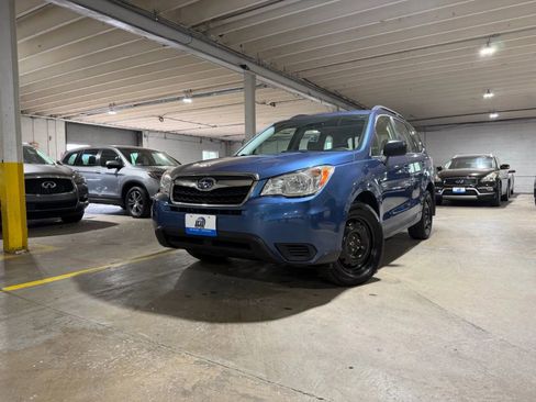 Used 2015 Subaru Forester 2.5i w/ Alloy Wheel Package AWD/4WD image 1