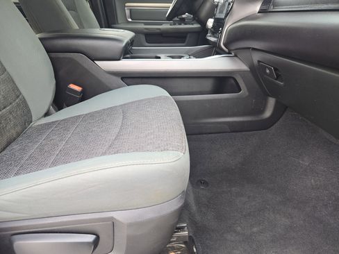 Used 2024 RAM 2500 Laramie w/ Night Edition image 17