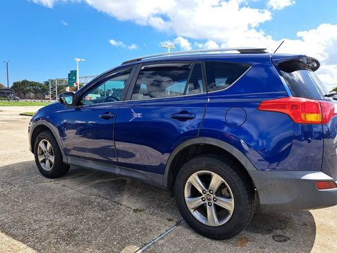 Used 2015 Toyota RAV4 XLE FWD image 2
