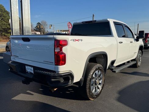 Used 2025 Chevrolet Silverado 2500 Custom w/ Custom Value Package image 3