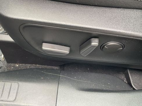 Used 2021 Ford Escape SE w/ Convenience Package image 25