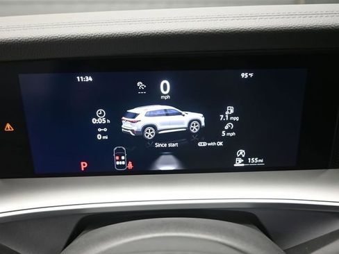 New 2026 Volkswagen Tiguan SE image 32