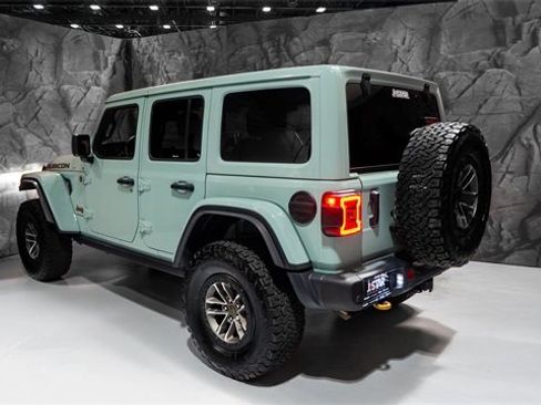 Used 2024 Jeep Wrangler Unlimited Rubicon 392 image 22