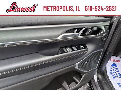 Used 2024 Jeep Wagoneer Series II AWD/4WD image 17