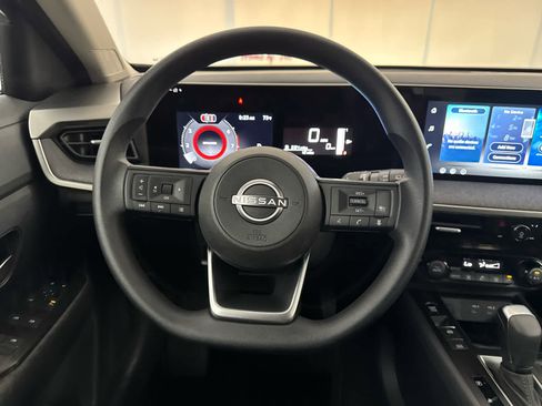 New 2026 Nissan Kicks SV image 12