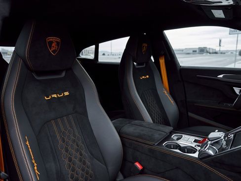 Used 2024 Lamborghini Urus Performante image 50