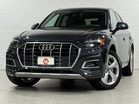 Used 2021 Audi Q5 2.0T Premium Plus w/ Premium Plus Package AWD/4WD image 2