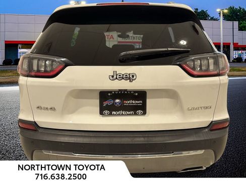 Used 2019 Jeep Cherokee Limited image 7