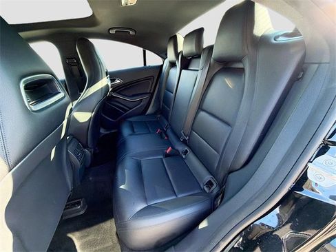 Used 2014 Mercedes-Benz CLA 250 4MATIC image 19
