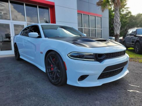 Used 2021 Dodge Charger Scat Pack w/ Dynamics Package RWD image 3