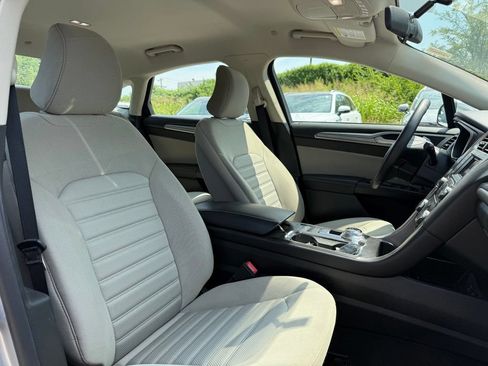 Used 2018 Ford Fusion S FWD image 21