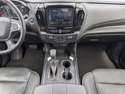 Used 2023 Chevrolet Traverse Premier w/ Redline Edition FWD image 9