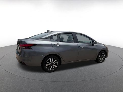 Used 2025 Nissan Versa SV FWD image 15
