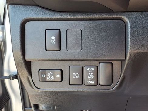 Used 2023 Toyota Tacoma TRD Sport w/ Technology Package AWD/4WD image 16