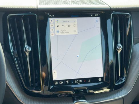 Certified 2024 Volvo XC60 B5 Ultimate image 22