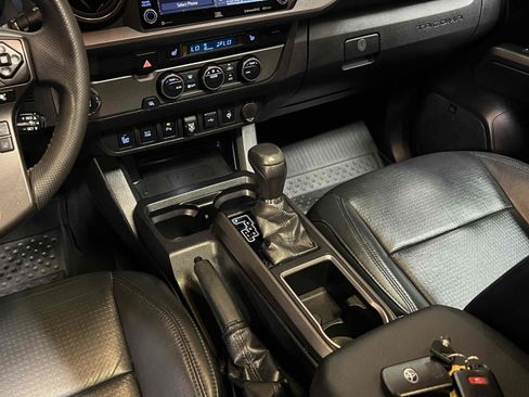 Used 2021 Toyota Tacoma TRD Sport w/ TRD Premium Sport Package RWD image 26