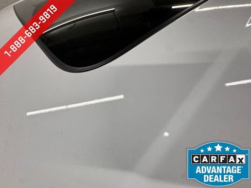 Used 2021 Chrysler Pacifica Touring-L w/ Uconnect Theater Family Group FWD image 23