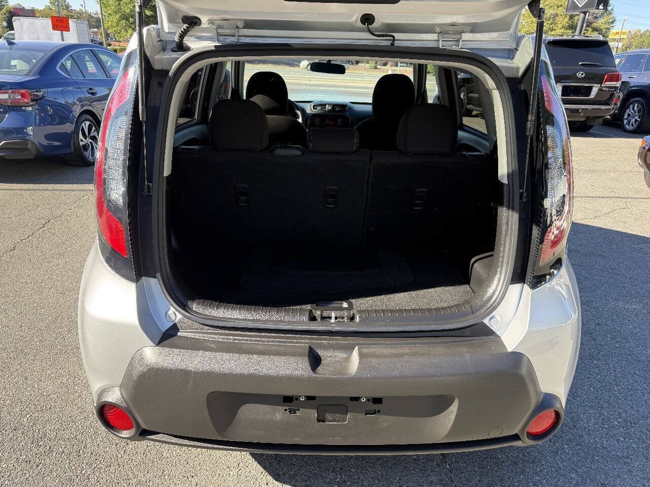 Used 2016 Kia Soul FWD image 12
