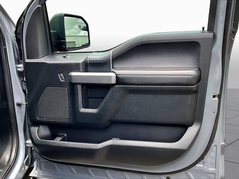 Used 2019 Ford F150 XLT w/ Equipment Group 302A Luxury RWD image 23