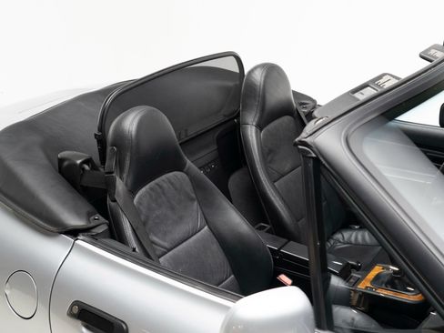 Used 1997 BMW Z3 1.9 RWD image 41