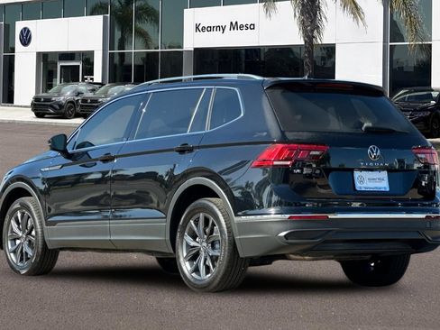Used 2023 Volkswagen Tiguan SE FWD image 6