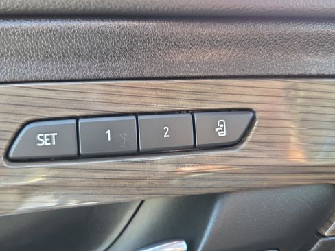 Used 2024 GMC Terrain Denali w/ Denali Premium Package AWD/4WD image 30