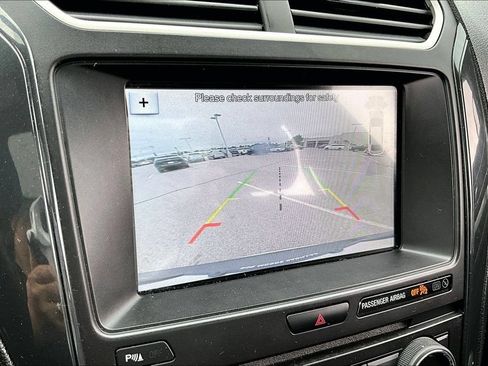 Used 2017 Ford Explorer XLT w/ Equipment Group 202A FWD image 23