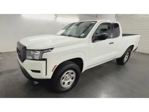 Used 2022 Nissan Frontier S RWD image 4