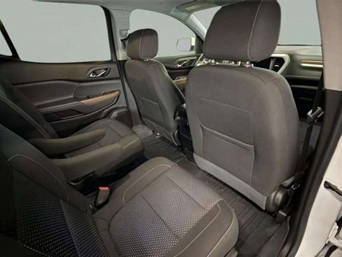 Used 2023 GMC Acadia SLE w/ Driver Convenience Package image 23