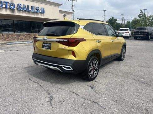 Used 2021 Kia Seltos SX w/ SX Sunroof Package image 6