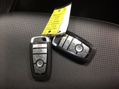 Used 2023 Ford Escape Platinum image 33