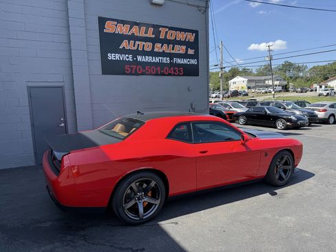 Used 2022 Dodge Challenger SRT Hellcat Redeye image 6