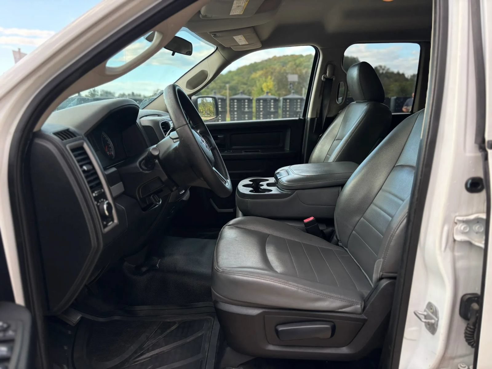 Used 2013 RAM 1500 Tradesman AWD/4WD image 12