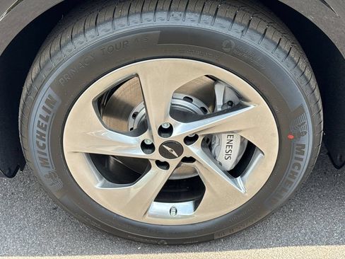 New 2026 Genesis GV70 2.5T Advanced AWD/4WD image 11