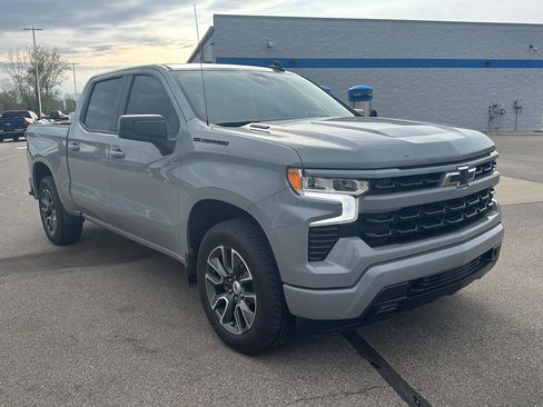 Used 2024 Chevrolet Silverado 1500 RST w/ Convenience Package II AWD/4WD image 8