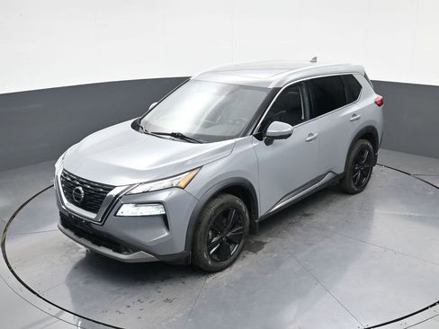 Used 2021 Nissan Rogue SL w/ Premium Package image 28